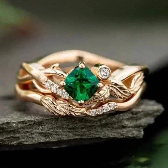 💥Emerald Green Stone Ring Rose Gold Plated Anelli Ring, GPMB1499 - Picture 1 of 6